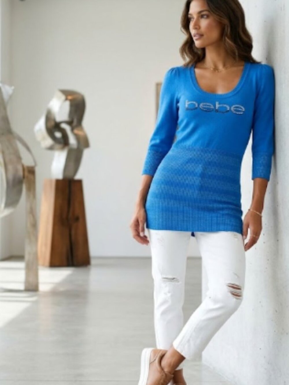 Bebe Gorgeous Long Shirt‎ Blouse Top Crew Neck Embellished Small
